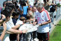 Fussball 1. Bundesliga: Trainer Jupp Heynckes  (FC Bayern Muenchen)