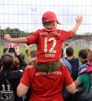 Fussball 1. Bundesliga 13/14 : Training beim FC Bayern Muenchen an der Saebener Strasse