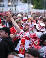Fussball DFB Pokal Finale 24/25: Arminia Bielefeld - VfB Stuttgart, Public Viewing auf dem Schlossplatz