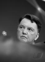 FUSSBALL International CHL 09/10: Trainer Louis van Gaal (FCB)