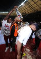 Fussball: DFB Pokal Finale: JUBEL David Alaba, Arjen Robben (v.li., FCB)