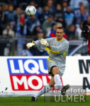 Fussball 1. Bundesliga 198. Muenchner Derby 1860-Bayern, Hofmann beim Abschlag