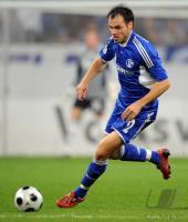 FUSSBALL DFB-Pokal: FC Schalke 04, WESTERMANN Einzelaktion