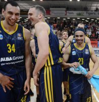 Basketball 1. Bundesliga 2011/2012:  Walter Tigers Tuebingen - Alba Berlin