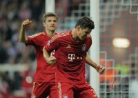 Fussball CHL  Saison 2011/2012:  JUBEL Mario Gomez (FC Bayern Muenchen)