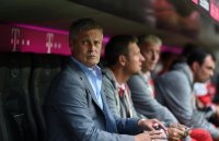 Fussball 1. Bundesliga Saison 14/15: Trainer Armin Veh (VfB Stuttgart)