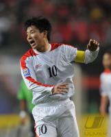 FUSSBALL INTERNATIONAL: Hong Yong Jo  (Nordkorea)