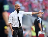 Fussball 1. Bundesliga Saison 15/16: FC Bayern Muenchen - Bayer 04 Leverkusen