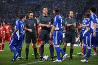 FUSSBALL, DFB Pokal Halbfinale: Schiri Knut Kircher mit seinen Assistenten