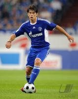 Fussball 1. Bundesliga, FC Schalke 04: KOBIASHVILI Einzelaktion am Ball