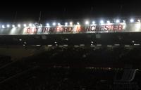 FUSSBALL  International CHL 09/10 :  Flutlicht mit dem Schriftzug OLD TRAFFORD