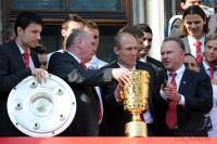 Fussball: FC Bayern feiert zum Saisonabschluss auf dem Marienplatz