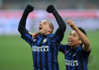 FUSSBALL International SERIE A 2011/2012:  JUBEL  Inter Mailand; Wesley Sneijder und Yuto Nagatomo