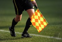 Fussball 1. Bundesliga : Lienienrichter mit Fahne