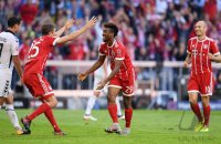 Fussball 1. Bundesliga Saison 17/18: FC Bayern Muenchen - SC Freiburg