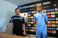 2. Fussball Bundesliga: 1860 Muenchen praesentiert den Trikotsponsor Uhlsport