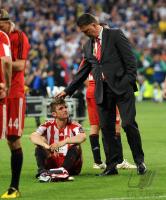 Fussball Champions League Finale: Thomas Mueller, Trainer Louis van Gaal (v. li., FCB)