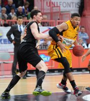 Basketball  1. Bundesliga  12/13  Walter Tigers Tuebingen - BBC Bayreuth