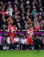 Fussball 1. Bundesliga : Einwechslung von Franck Ribery fuer Toni Kroos (v.li. FC Bayern Muenchen)