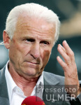 Fussball 1. Bundesliga: Berlin, Trainer TRAPATTONI