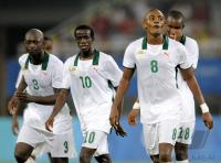 FUSSBALL  Olympia 2008  Peking  Vorrunde Elfenbeinkueste - Argentinien