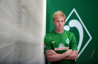 Fussball 1. Bundesliga, Saison 2012/2013, Werder Bremen: Kevin de Bruyne exklusiven Pressefoto ULMER Fotoshooting