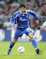 Fussball 1. Bundesliga: S04, KURANYI Einzelaktion