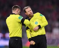 Fussball 1. Bundesliga Saison 19/20: FC Bayern Muenchen - SC Paderborn