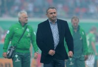FUSSBALL  DFB Pokal 1. Hauptrunde 2011: Manager Klaus Allofs (SV Werder Bremen)