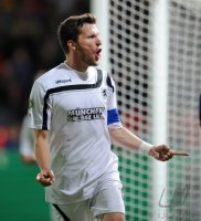 FUSSBALL, DFB Pokal 1. Hauptrunde: Osnabrueck - 1860 Muenchen