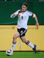 Fussball: International, Frauen Laenderspiel: Deutschland, PRINZ am Ball