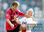 Fussball 1. Bundesliga: Bochum - Leverkusen, Zweikampf