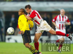 Fussball CL: Dortmund - Eindhoven, Zweikampf