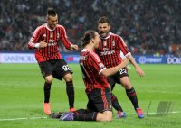 FUSSBALL SERIE A:  Stephan El Shaarawy, Zlatan Ibrahimovic, Antonio Nocerino (v. li., AC Mailand)