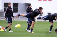 Fussball 1. Bundesliga: Mario Gomez, Philipp Lahm  (v. re., FCB)