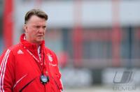 Fussball 1. Bundesliga : Trainer Louis van Gaal (FCB)