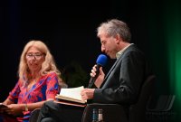 Buchpraesentation: Oberbuergermeister Boris Palmer (Tuebeingen) und Notaerztin Lisa Federle (Tuebingen)