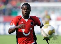 FUSSBALL, 1. BUNDESLIGA, 6. Spieltag, Hannover: YA KONAN Einzelaktion