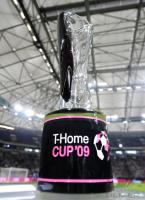 Fussball 1. Bundesliga: T Home Cup , Schalke 04 - VfB Stuttgart