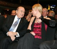FIFA World Player Gala 2007: FIFA Praesident   Blatter (SUI) und  Freundin Ilona Boguska