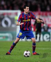 FUSSBALL  International CHL 09/10 : Sergio Busquets  (Barca)