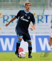 Fussball: 1. Bundesliga Saison 2010/2011, Testspiel: Schalke HOEWEDES Einzelaktion