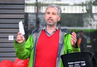 Oberbuergermeister Palmer nimmt die Radgarage am Tuebinger Hauptbahnhof in Betrieb