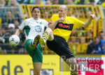 Fussball 1. Bundesliga: Dortmund - Wolfsburg, Zweikampf