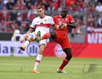 Fussball 1. Bundesliga Saison 21/22: FC Bayern Muenchen - VfB Stuttgart