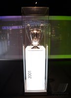 Fussball 1. Bundesliga: Die Erlebniswelt des FC Bayern Muenchen in der Allianz Arena