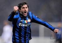 FUSSBALL  International CHL 09/10  :Diego Milito  (Inter)