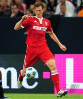 FUSSBALL, T-HOME CUP: Bayern, BOROWSKI Einzelaktion