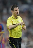 Fussball CHL  Saison 2010/2011:  Schiedsrichter Wolfgang Stark (GER)