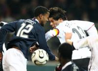 Fussball International: Deutschland - USA, Zweikampf